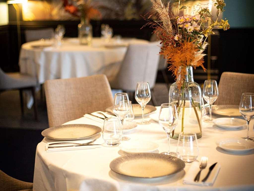 Mercure Rochefort La Corderie Royale Ресторан фото